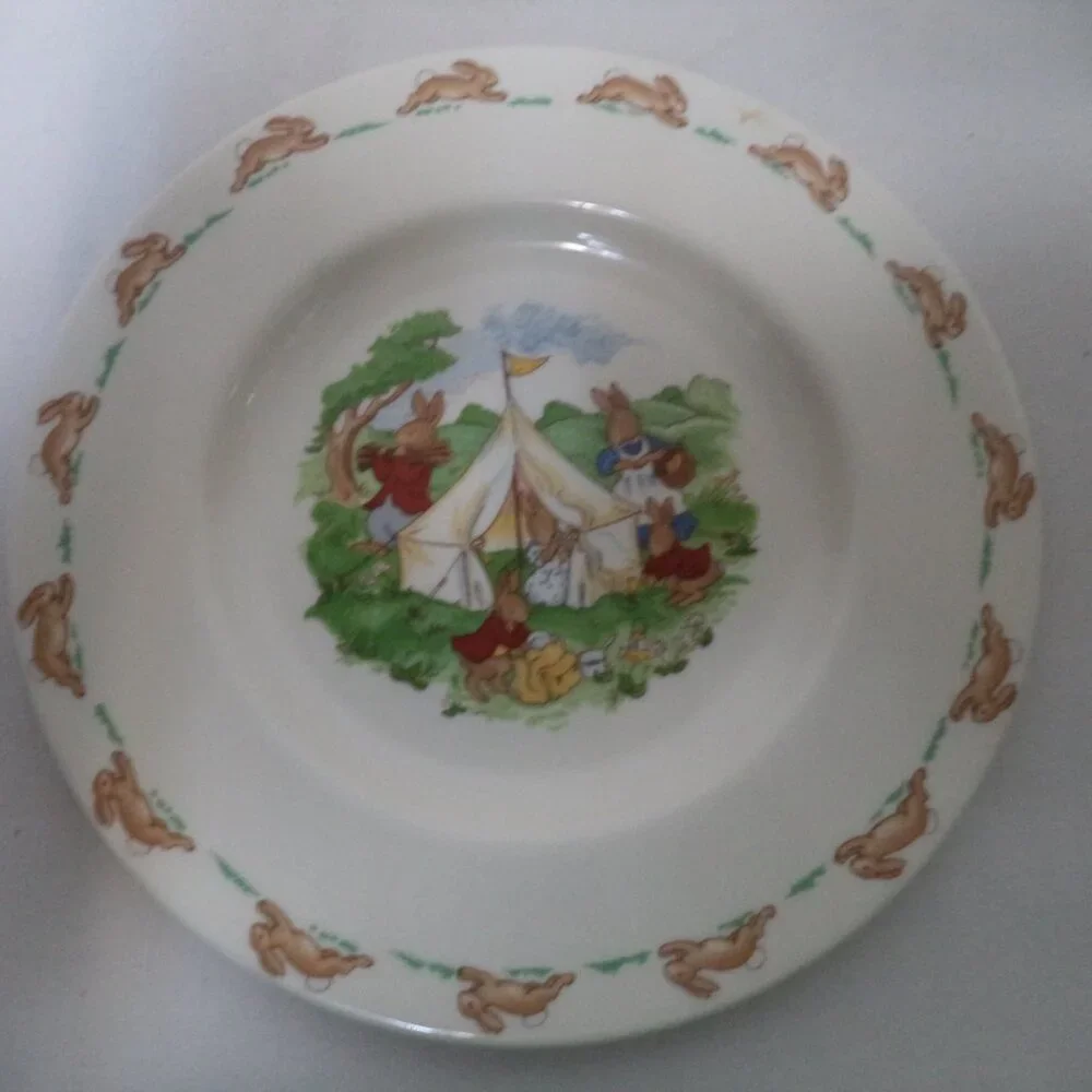 Royal Doulton mint chip